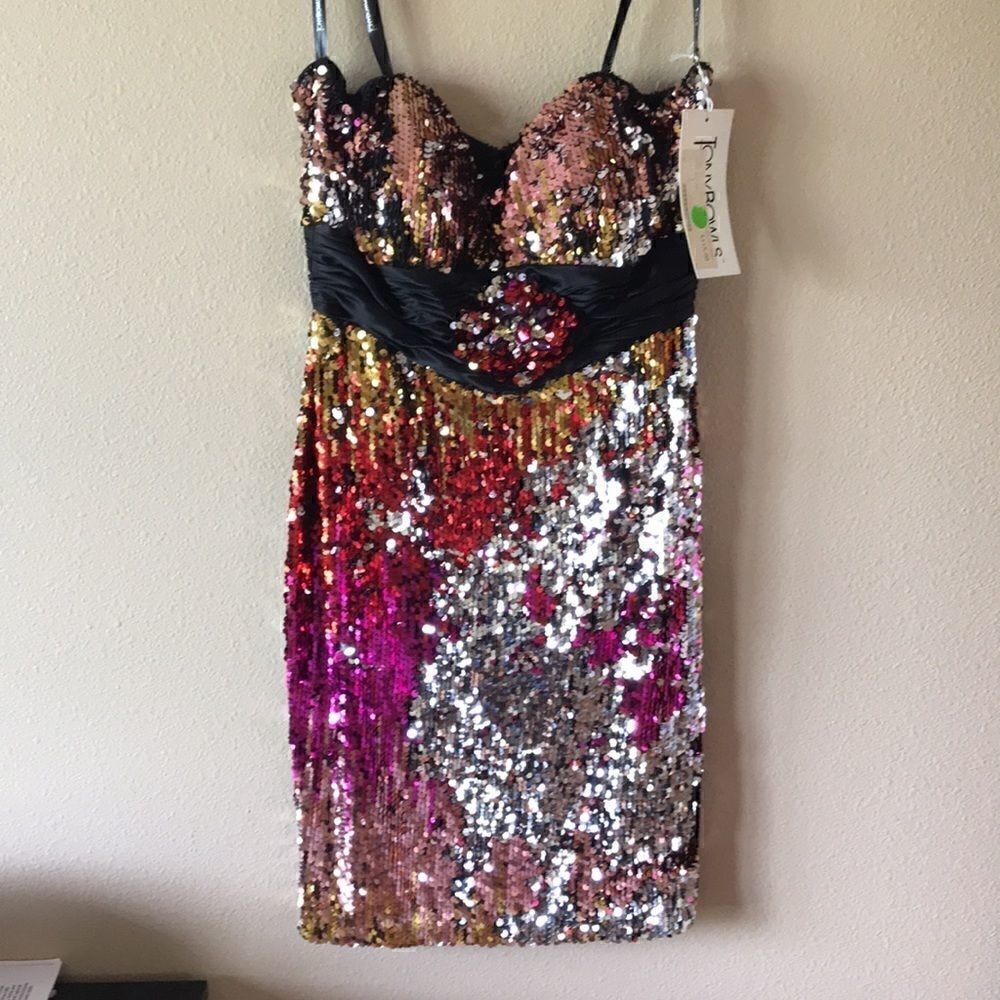 NEW Tony Bowls Multi Sequin Black Cocktail Dress - Picture 4 of 9